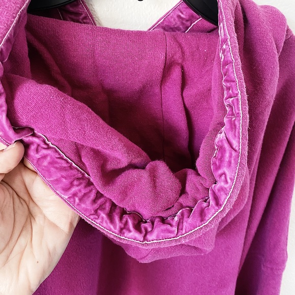 UGG Keira Crop magenta hoodie women’s size small - Picture 7 of 7